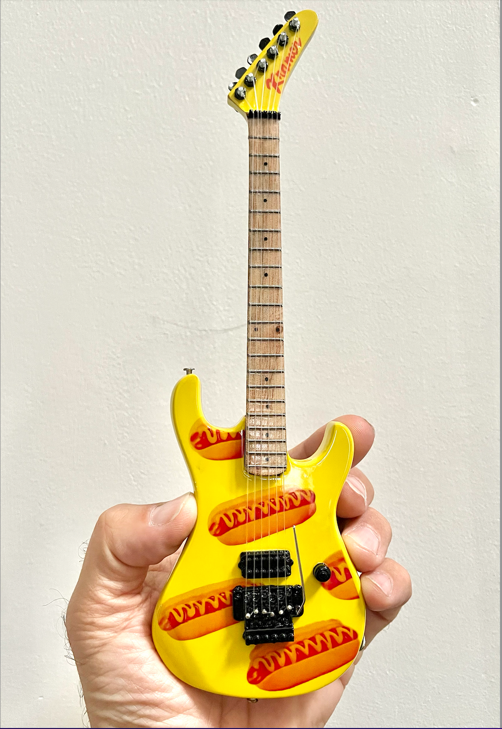 Kramer x RONZWOLRD "The Hot Dogger" Mini Guitar